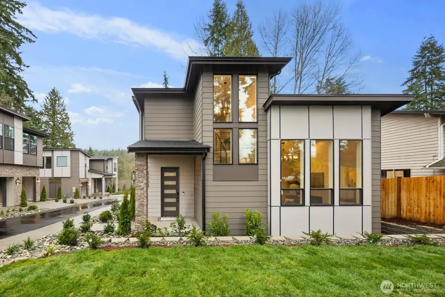 5008 114th Avenue Ne #2, Kirkland, WA 98033 - Image #2