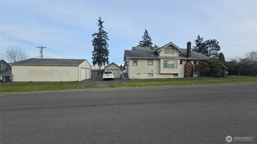 423 S 34th Street, Tacoma, WA 98418 - Image #2