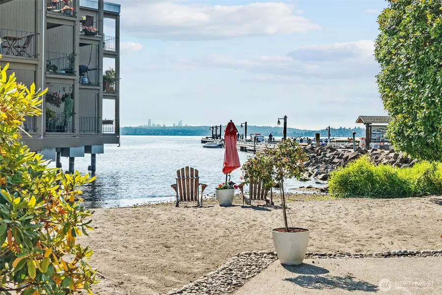 65 Kirkland Avenue #202, Kirkland, WA 98033 - Image #3