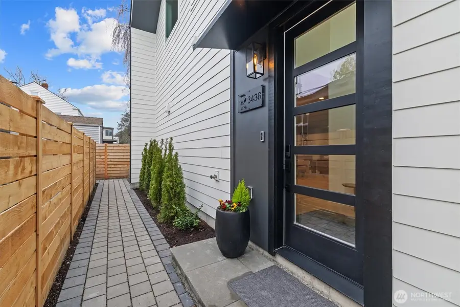 3436 33rd Avenue W, Seattle, WA 98199 - Image #3
