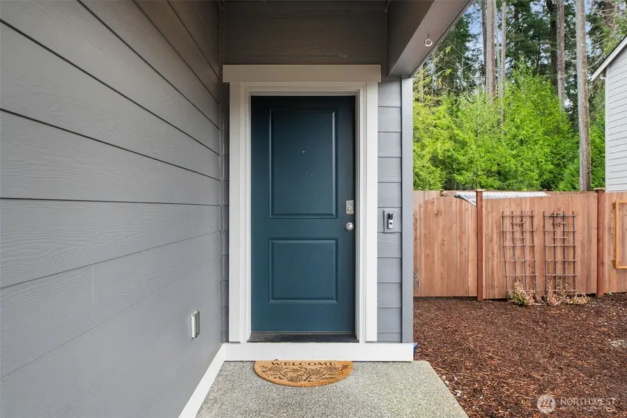 6612 Langley Avenue Ne, Bremerton, WA 98311 - Image #2