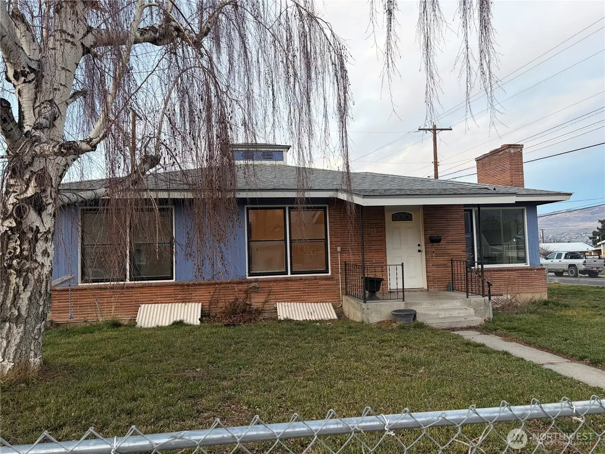 700 Schons Place, Wenatchee, WA 98801 - Image #1
