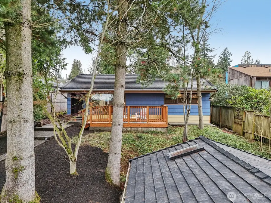 10219 15th Avenue Ne, Seattle, WA 98125 - #2