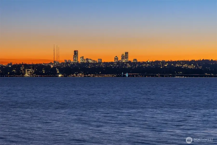 175 Lake Avenue W, Kirkland, WA 98033 - Image #2