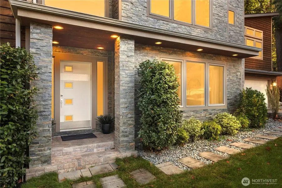 14540 Stone Avenue N, Shoreline, WA 98133 - Image #2