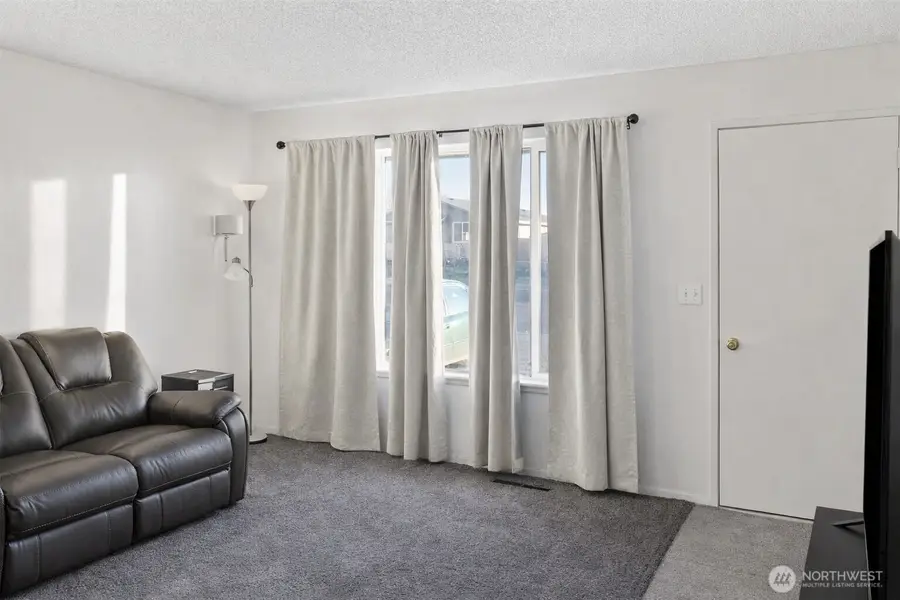 205 E Cedar Street, Othello, WA 99344 - Image #2