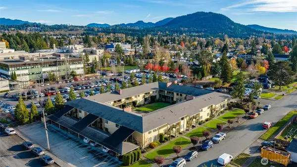 310 S 11th Street #204, Mount Vernon, WA 98274