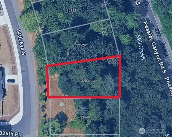 32534 44th Avenue S #26, Federal Way, WA 98001