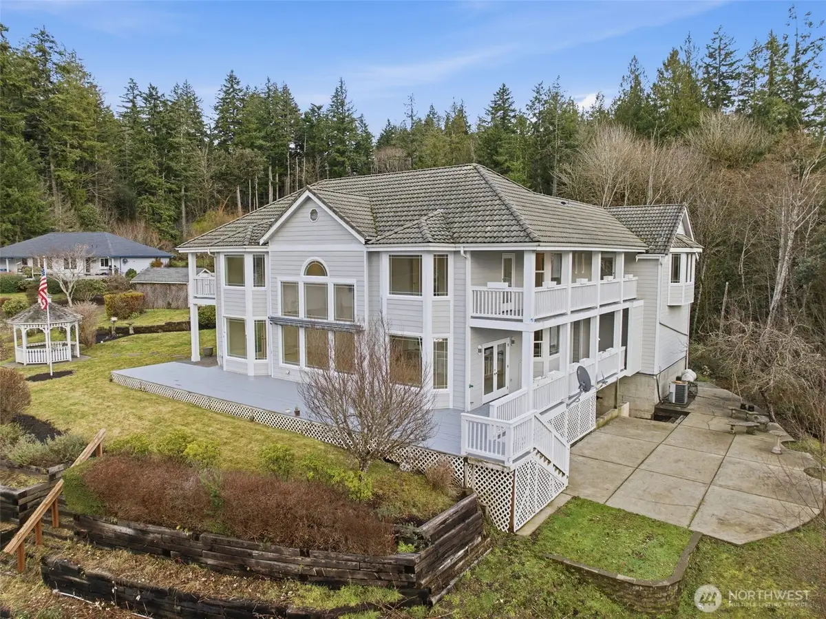 457 E Victor Road, Belfair, WA 98528 - Image #1