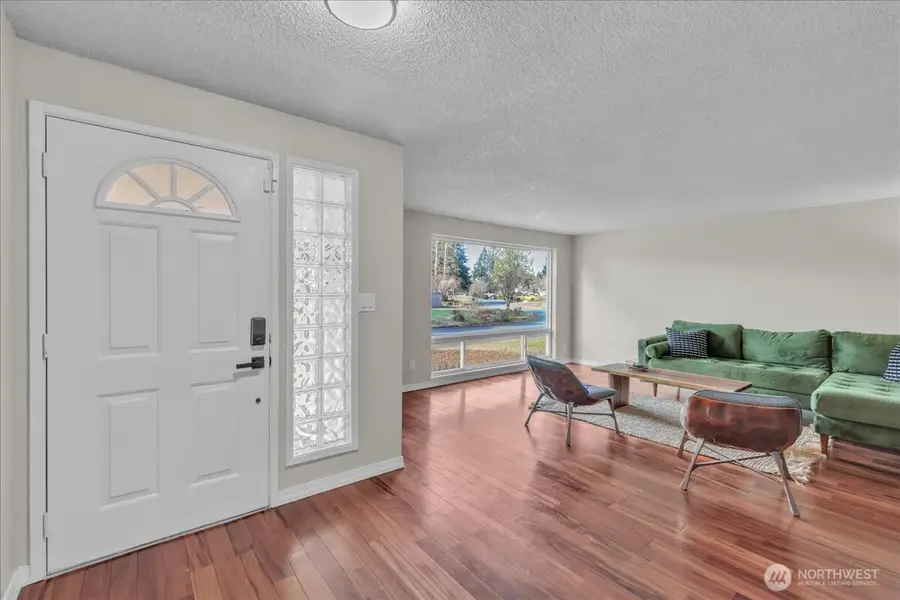 7225 95th Ave Sw, Lakewood, WA 98498 - Image #2