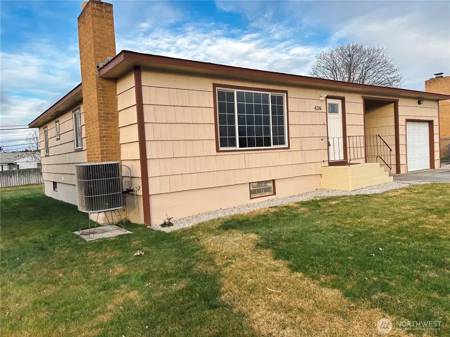 426 E Brown Avenue, Moses Lake, WA 98837 - Image #3