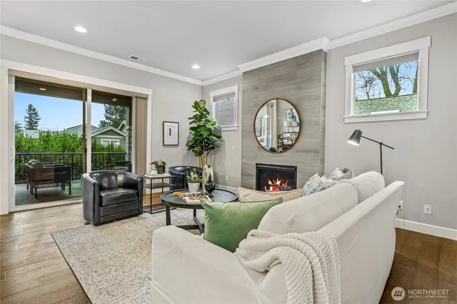 3303 NE 7th Street, Renton, WA 98056 - Image #2