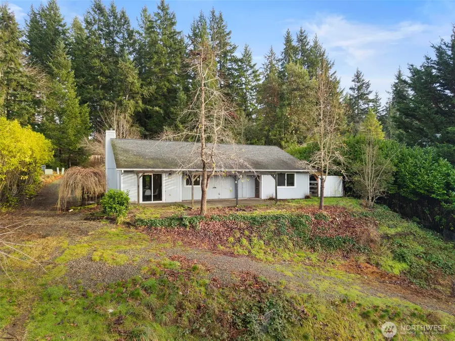 421 NE Cutlass Way, Belfair, WA 98528 - Image #2