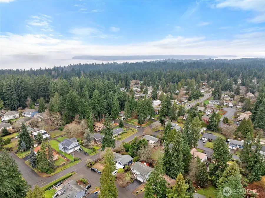 5527 153rd Street Sw, Edmonds, WA 98026 - Image #2