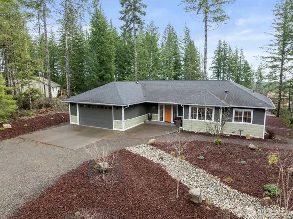 71 E Hemlock Court, Union, WA 98592