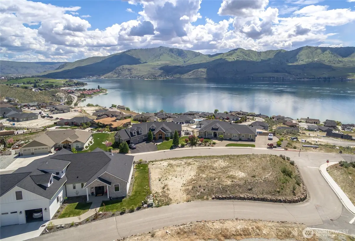 104 Lake Ridge Drive #68, Chelan, WA 98816 - Image #1