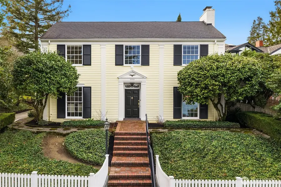 3033 E Laurelhurst Drive Ne, Seattle, WA 98105 - Image #2