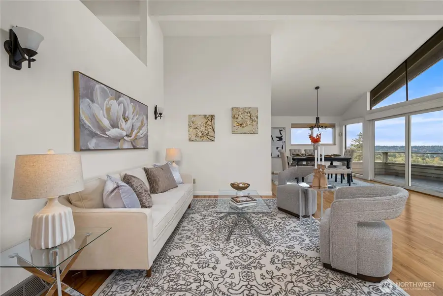 4538 Somerset Drive Se, Bellevue, WA 98006 - Image #3