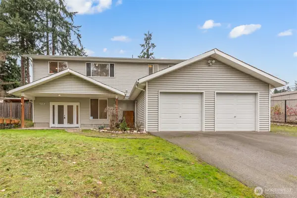 2718 S Star Lake Road, Federal Way, WA 98003