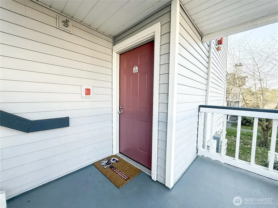 7453 Newcastle Golf Club Rd #K201, Newcastle, WA 98059 - Image #2