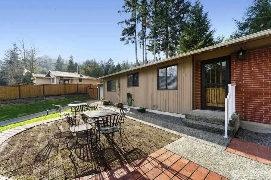 715 Sunrise Place Sw, Issaquah, WA 98027 - Image #3