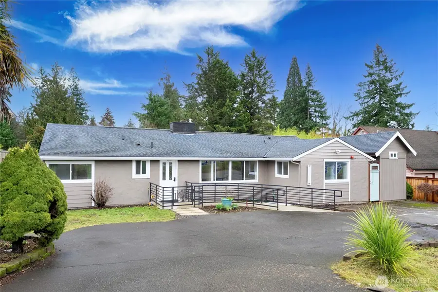 15520 30th Avenue Ne, Shoreline, WA 98155 - Image #2