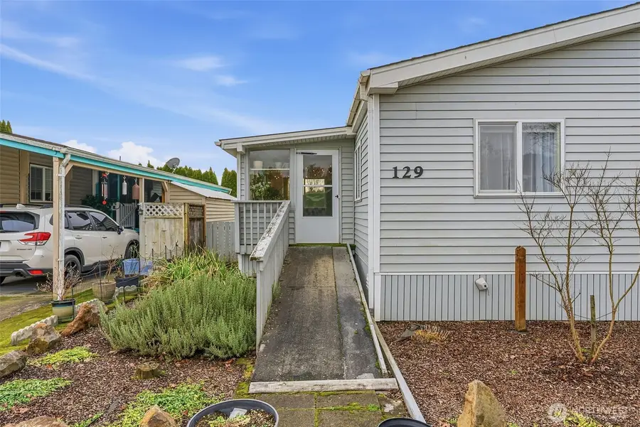 129 Arlington Place, Longview, WA 98632 - Image #2