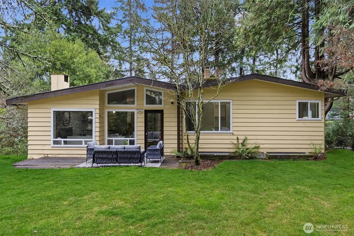 2431 Evergreen Point Rd, Medina, WA 98039 - #1