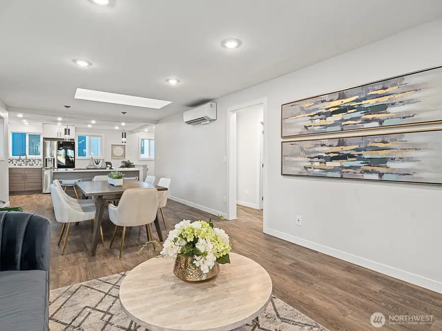 4853 42nd Avenue Sw, Seattle, WA 98116 - Image #3