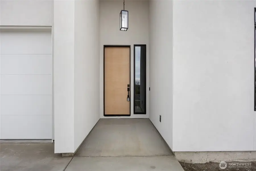 501 S Sand Dune Road, Moses Lake, WA 98837 - Image #3