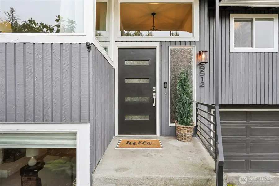 9512 235th Place Sw, Edmonds, WA 98020 - Image #2