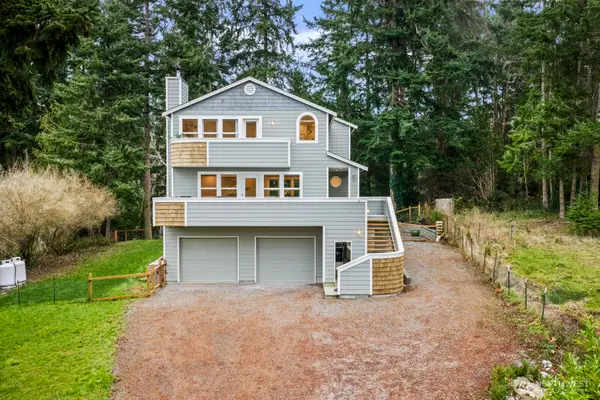 945 Rowe Road, Camano Island, WA 98282