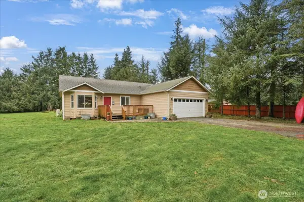 966 Military Road S, Winlock, WA 98596