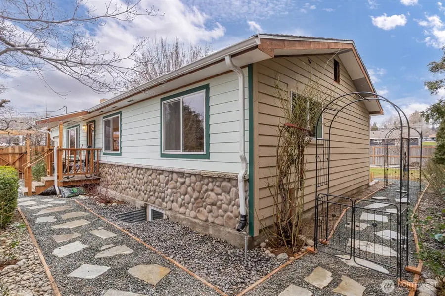 785 N Jerome Lane, East Wenatchee, WA 98802 - #2