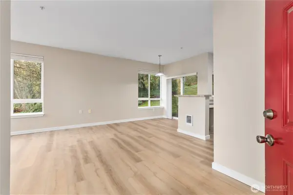 3926 243rd Place Se #H101, Bothell, WA 98021