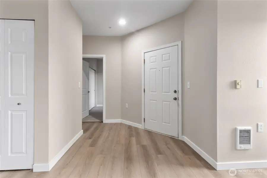 3926 243rd Place Se #H101, Bothell, WA 98021 - Image #2