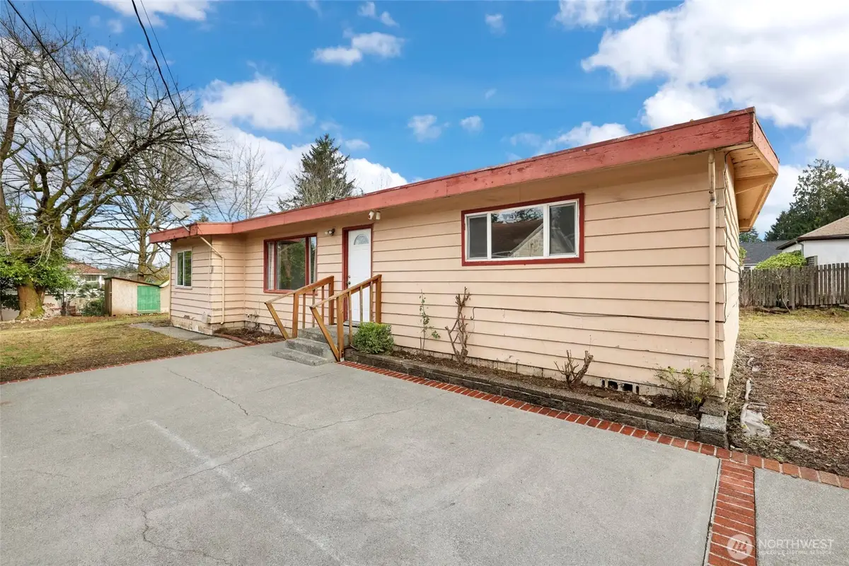 3414 S 200th Street, Seatac, WA 98198 - Image #1