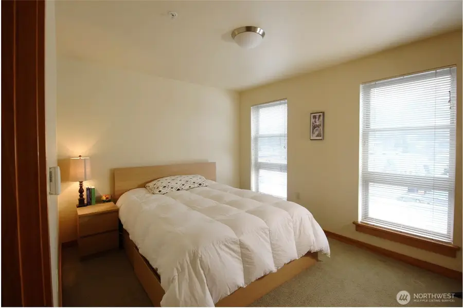 827 Hiawatha Place S #406, Seattle, WA 98144 - Image #3