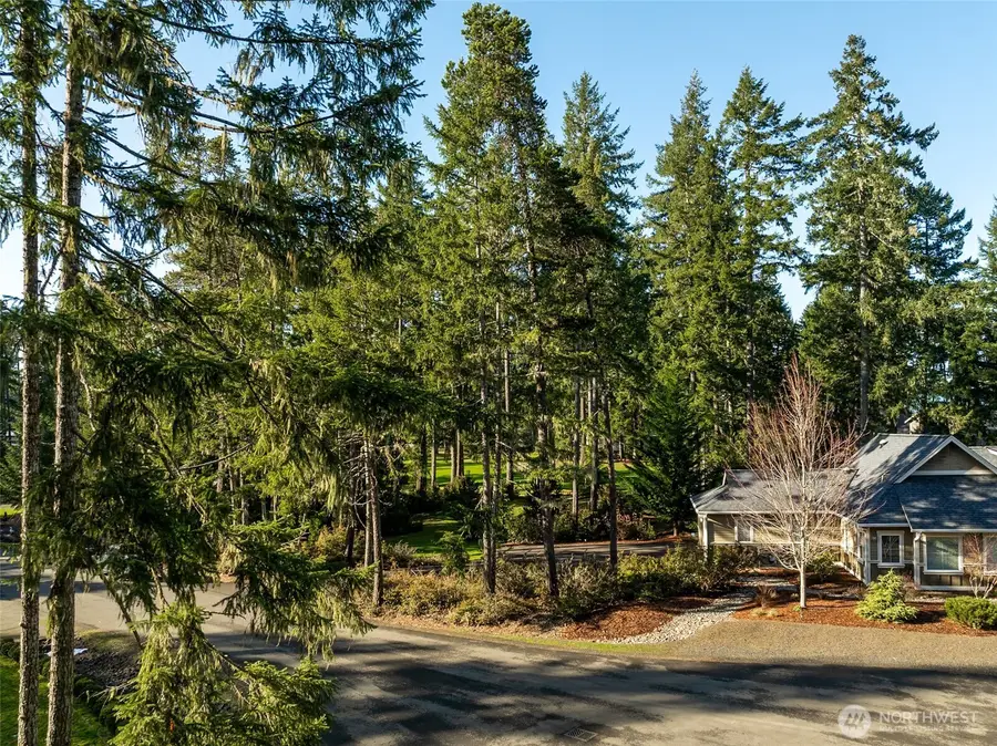 140 E Westwood Lane E #106, Union, WA 98592 - Image #2