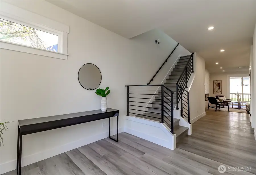 124 S 108th Place, Seattle, WA 98168 - Image #3