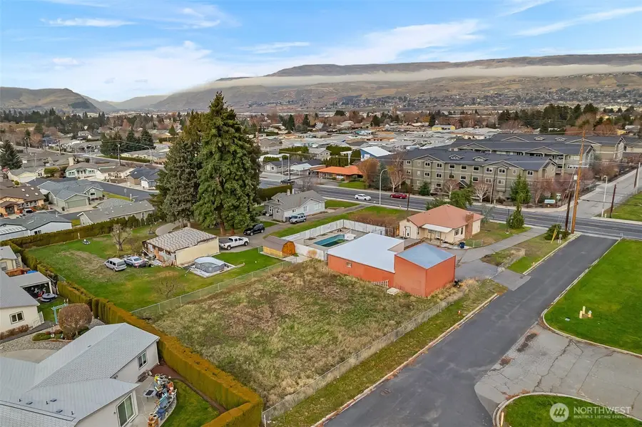 1210 N Western Avenue, Wenatchee, WA 98801 - Image #3