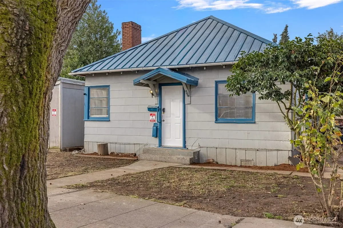 409 Wells Avenue N, Renton, WA 98057 - #1