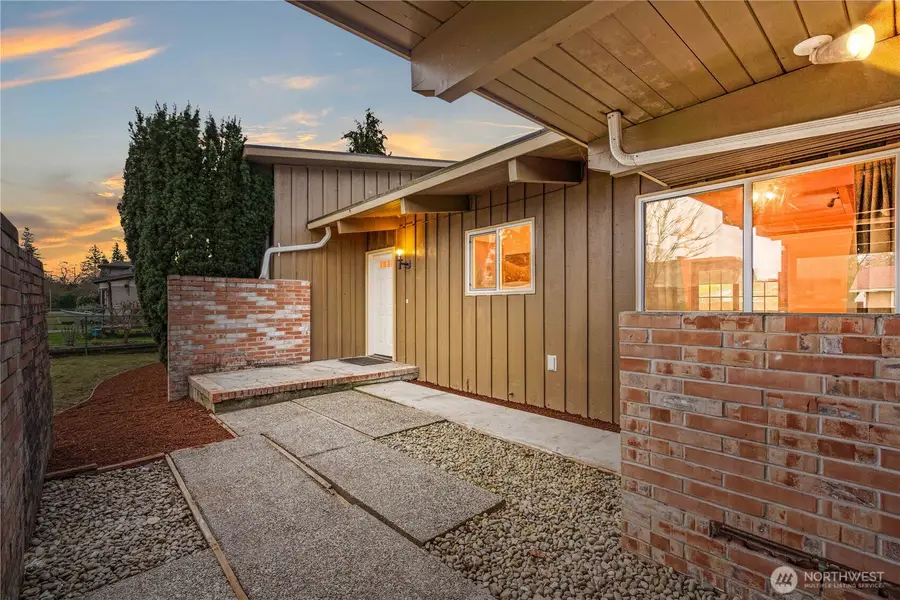 616 117th Street S, Tacoma, WA 98444 - Image #2