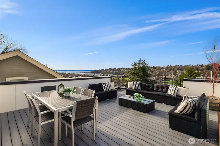 2815 Prosch Avenue W, Seattle, WA 98119 - Image #2