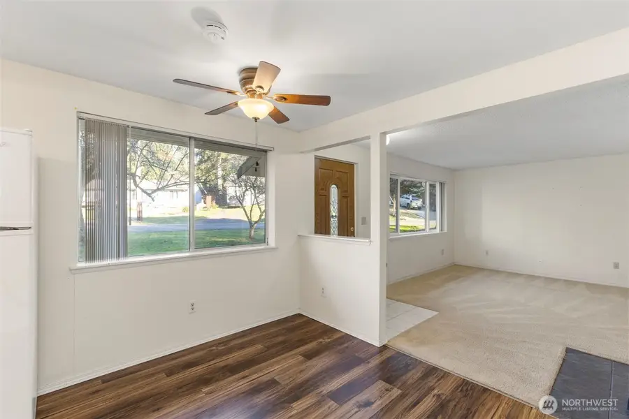 7606 Sandy Way Ne, Poulsbo, WA 98370 - Image #3