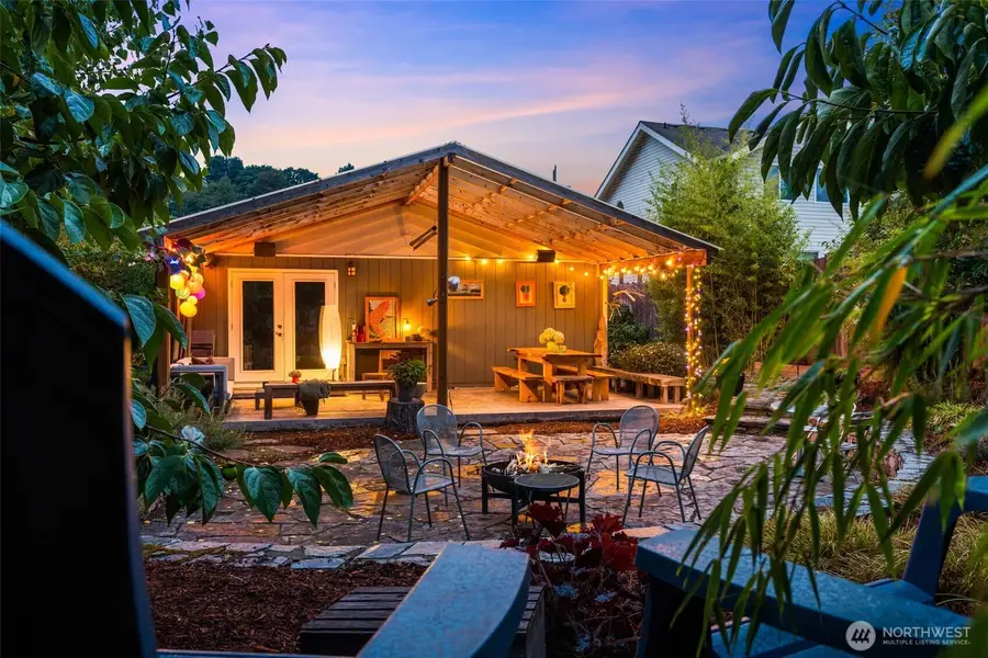 6528 23rd Avenue Sw, Seattle, WA 98106 - #2