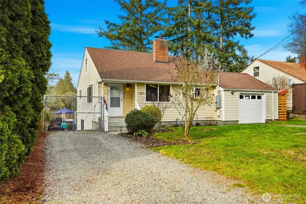 11815 20th Avenue Sw, Burien, WA 98146