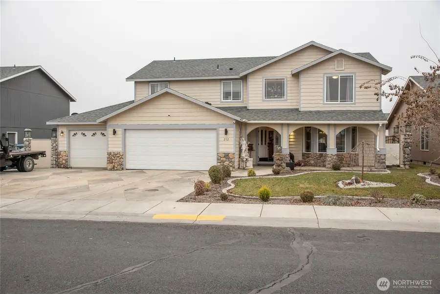 212 I Street Ne, Quincy, WA 98848 - Image #2