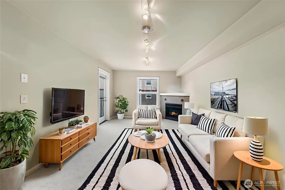 690 32nd St #B309, Bellingham, WA 98225 - Image #1