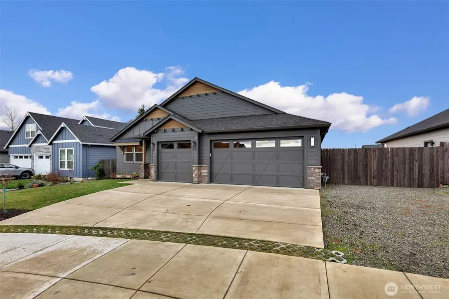 825 S Goose Loop, Ridgefield, WA 98642 - #2